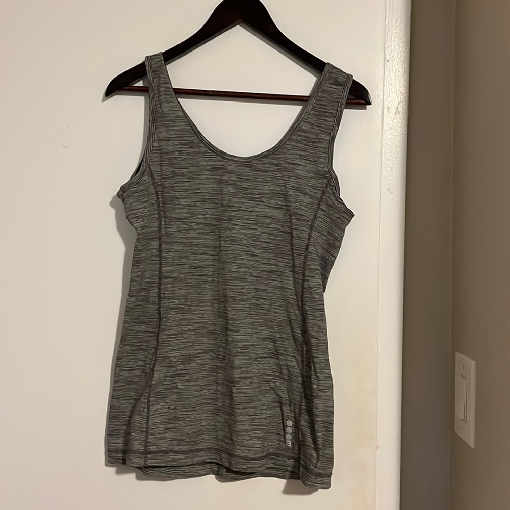Bench workout top - Picture 1 of 5